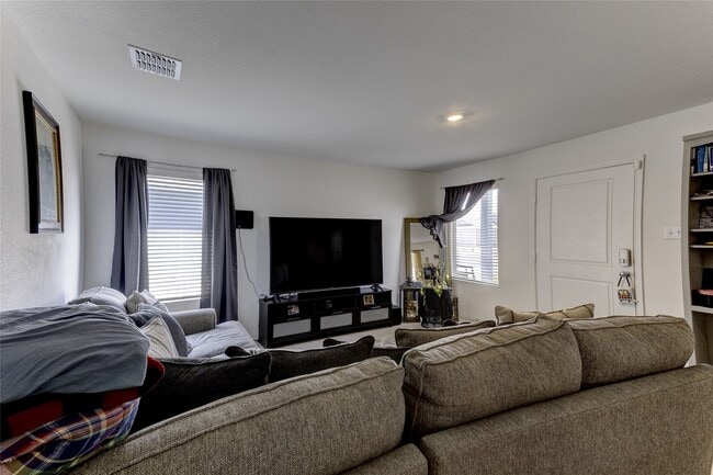 5708 Manarchos Ln