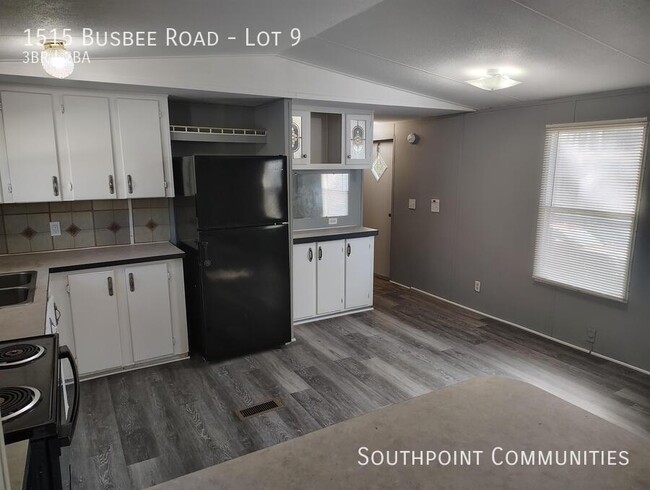 Photo - 1515 Busbee Rd