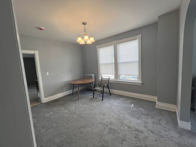 Photo - 134 N Walnut St