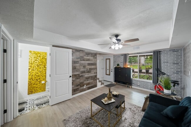 Photo - 718 S Stevenson St