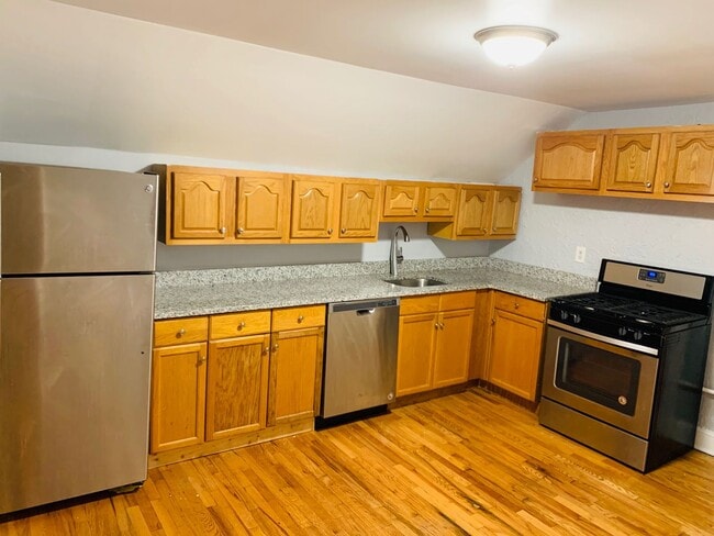 Photo - 38 Concord St Unit 3rd Fl