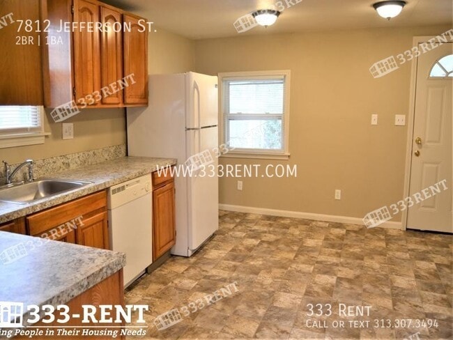 Photo - 7812 Jefferson St
