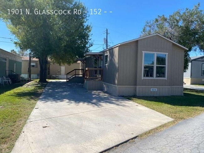 Building Photo - 1901 N Glasscock Rd