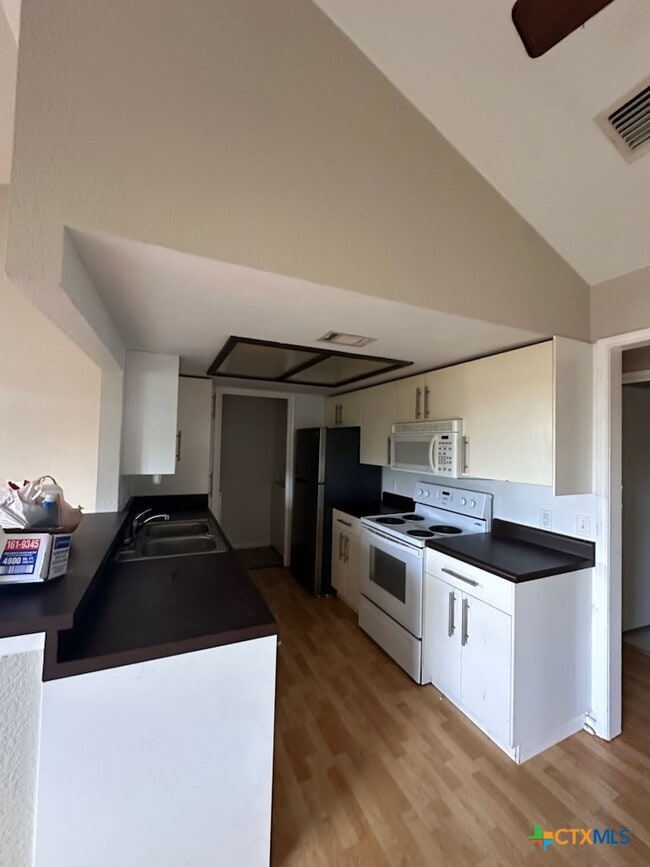 Photo - 1013 Chestnut St Unit C6