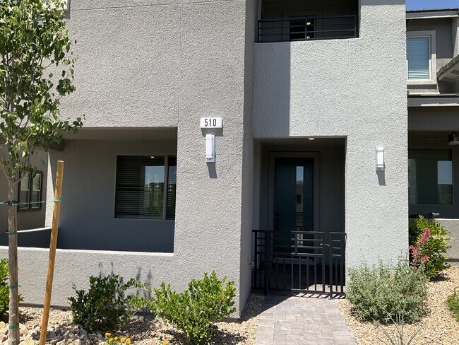 Building Photo - 510 Mahogany Ridge St