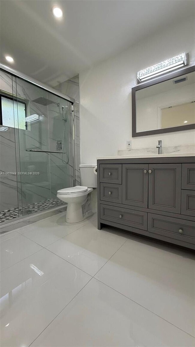 Building Photo - 17010 SW 93rd Ave