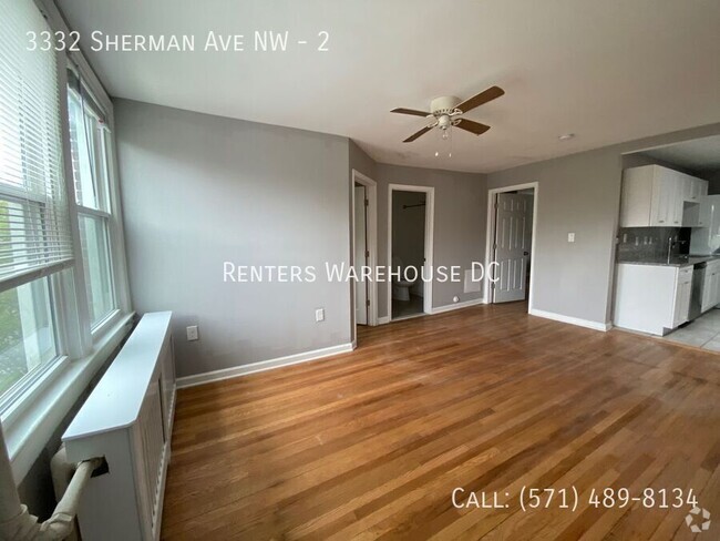 Building Photo - Updated 1BR+Den w/ private patio in heart ... Rental