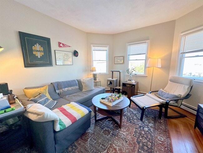 Photo - 714 Broadway Unit 2