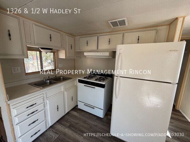 Photo - 1326-1322 W Hadley St