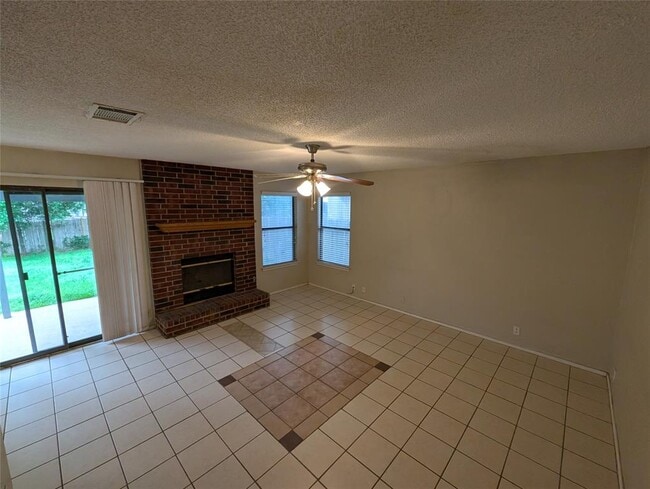 Photo - 2211 Rick Whinery Dr