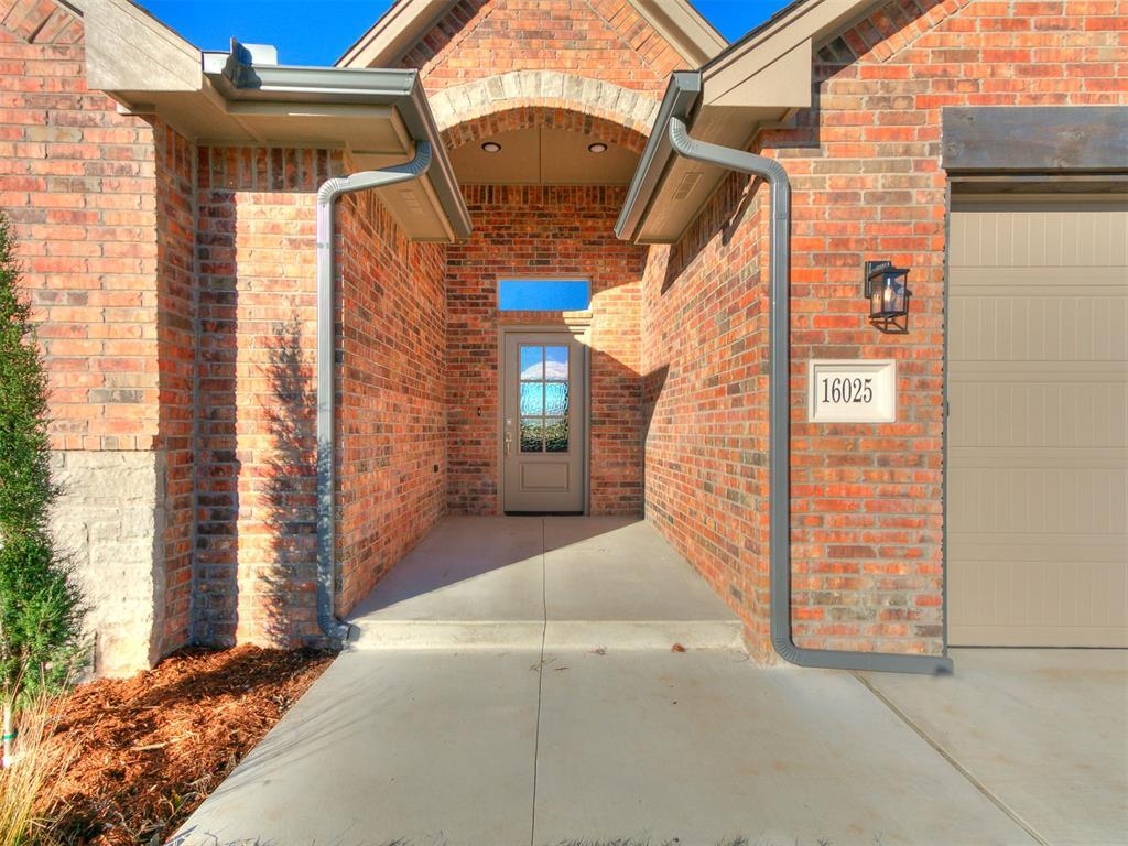 Photo - 16025 Zamora Ln