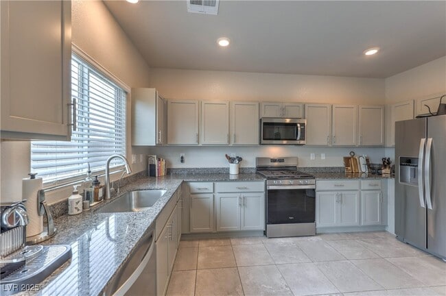 Building Photo - 9074 Meadows Ln Rental