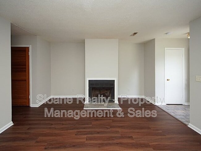 Photo - 204A Miami St