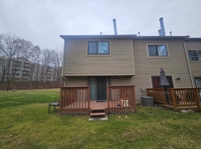 Photo - 135 Village Square Dr