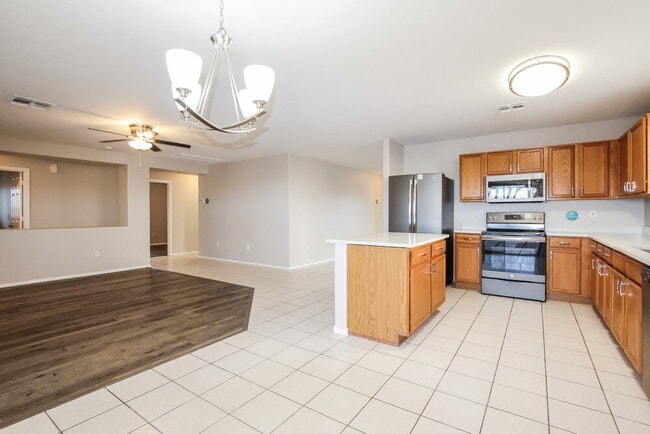 Photo - 8211 W Mission Ln