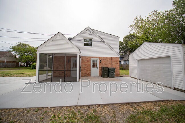 1733 Parkview Ave Unit A (downstairs)