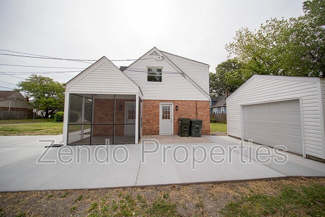 Photo - 1733 Parkview Ave Unit A (downstairs)