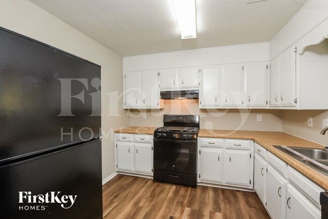 Photo - 3292 Mixon Way