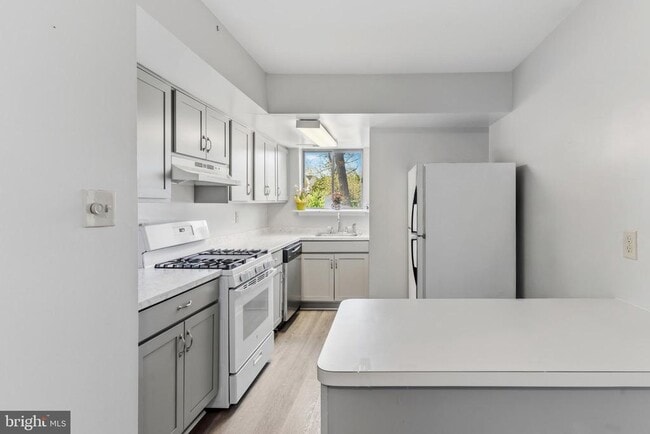 Photo - 3712 N Rosser St Unidad 102