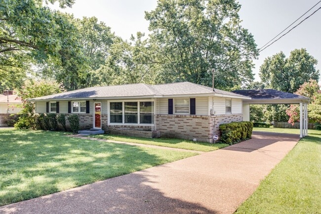 Photo - Crieve Hall Ranch with Studio