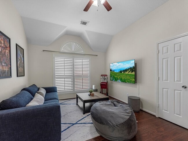 Photo - 14003 Stardust Ln