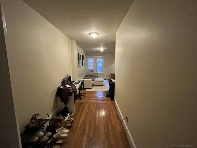 Photo - 1140 River St Unit 2R