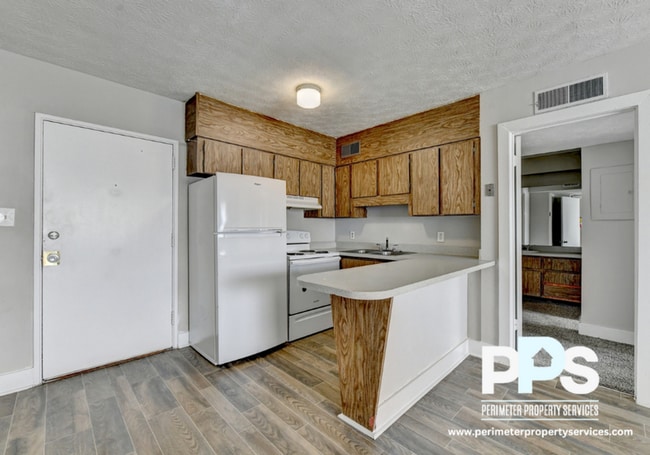 Building Photo - 1040 Sandtown Rd SW Unit BB-14