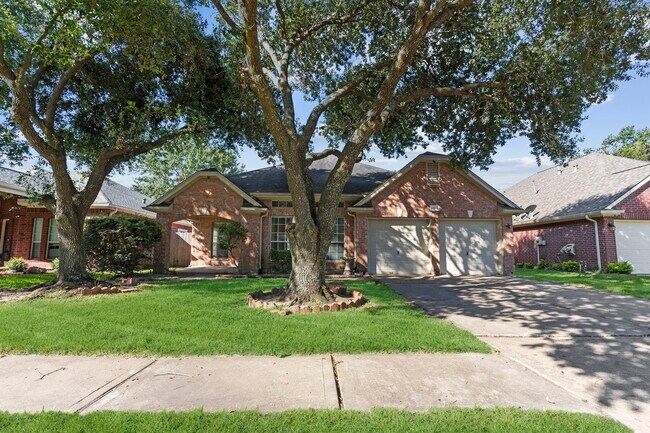 Photo - 10415 Courtley St