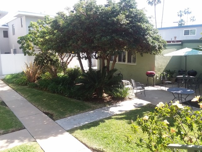 Photo - 5308 E Anaheim Rd Unidad 5310 East Anaheim Rd.