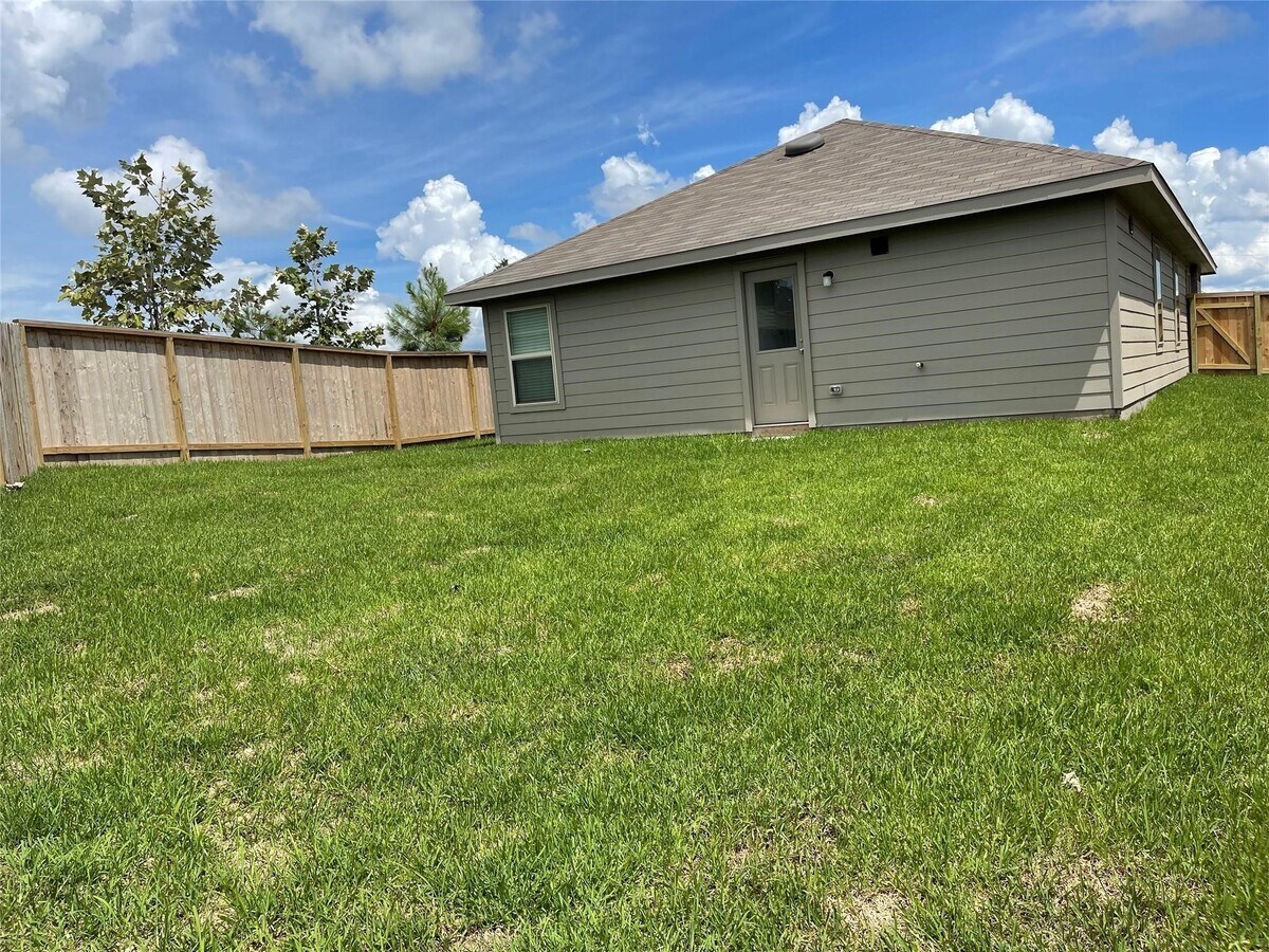 Photo - 440 Jewett Meadow Dr