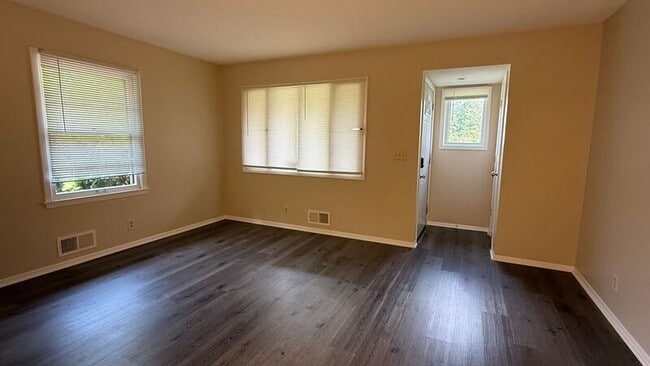 Photo - 3935 Oregon Ave N