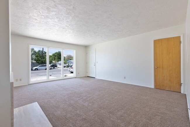 724 Saturn Ave Unidad 5
