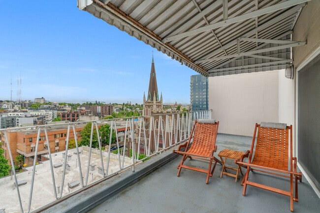 Building Photo - 1200 Boylston Ave