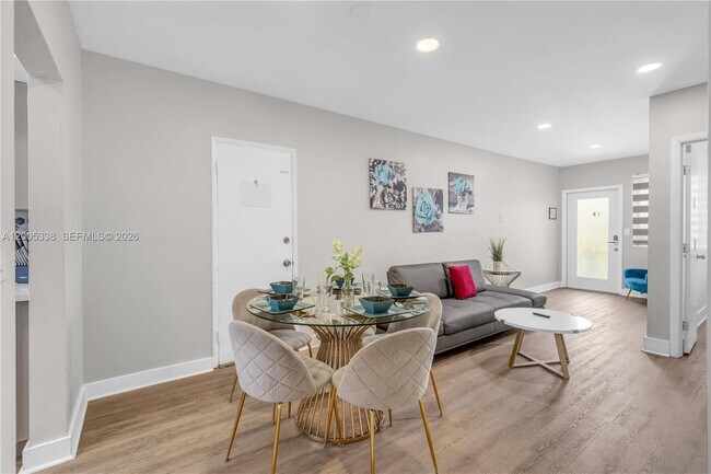 10006 E Bay Harbor Dr Unit 16