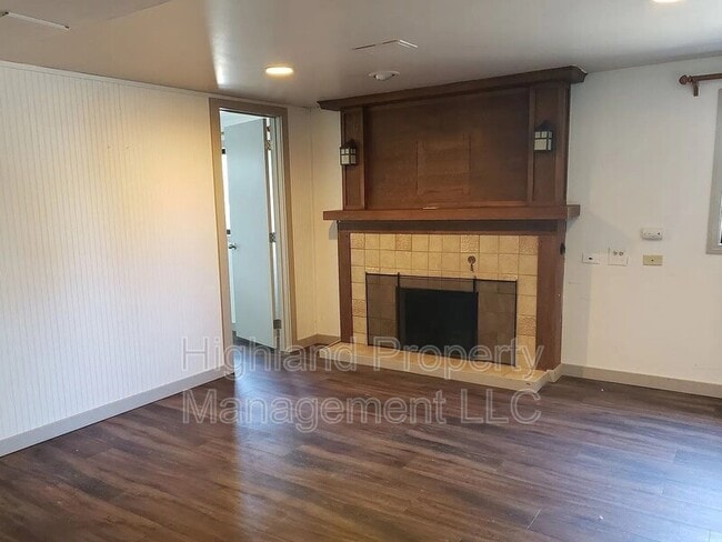 Photo - 1705 NE Wheatland Dr Unit #B
