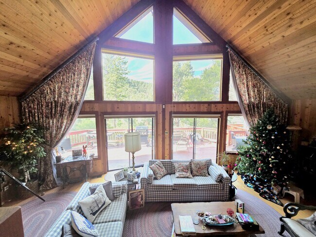 Photo - 1921 Bernina Dr