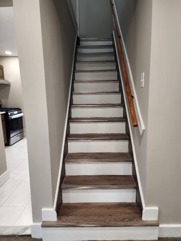 Photo - 376 De Wolf Pl