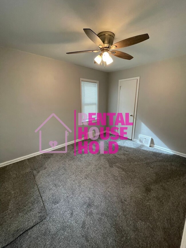 Photo - Security Deposit Slashed in Half just $500...