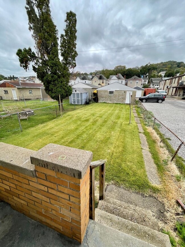 710 4th Ave