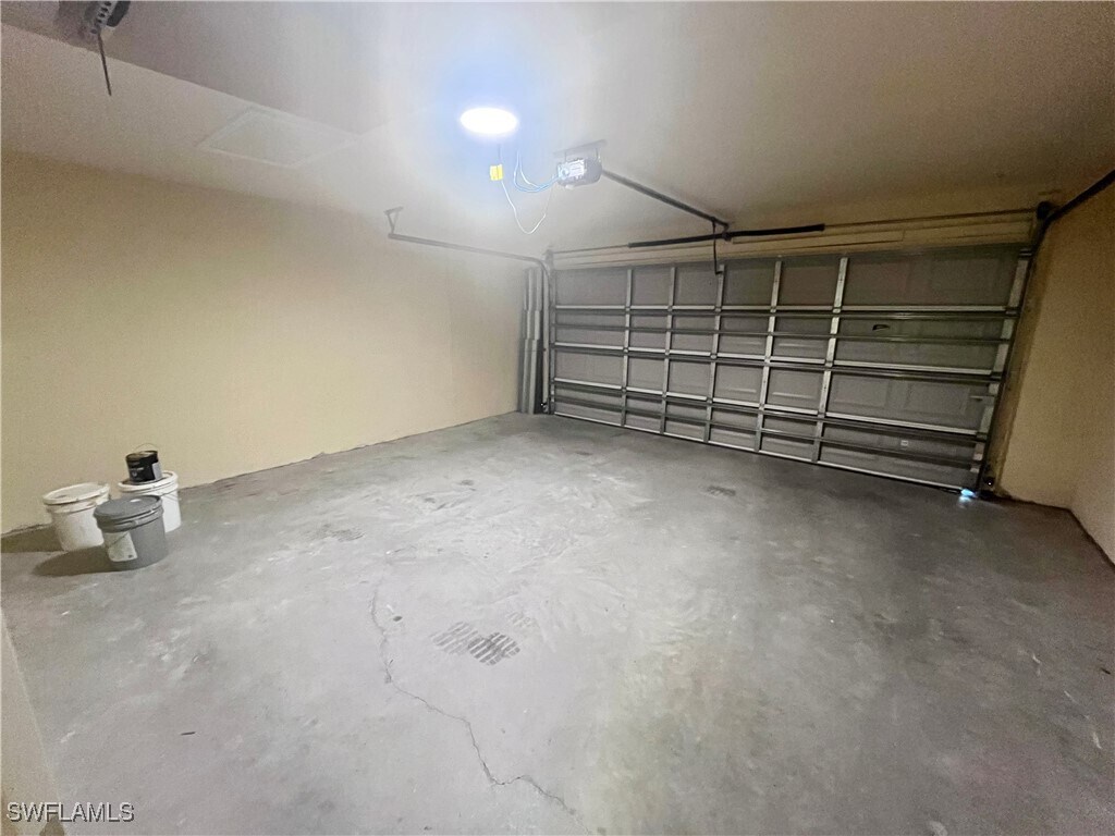 Photo - 704 NE 2nd Pl