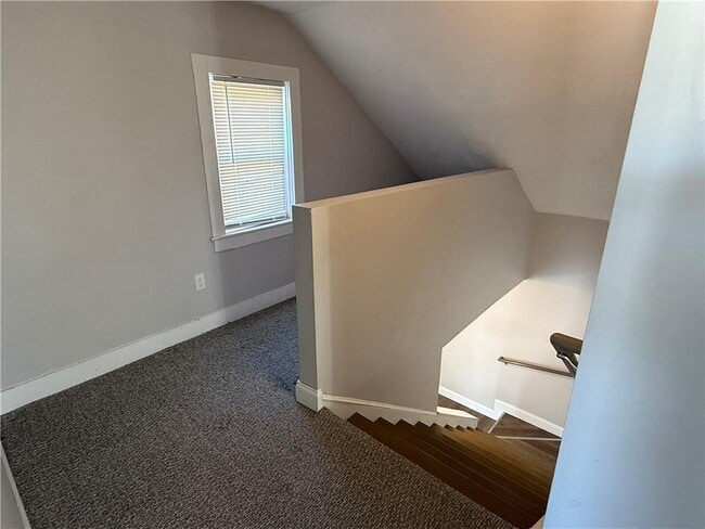 Photo - 251 High St Unidad 4