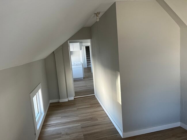 Photo - 159 E Central St Unidad 2nd FL