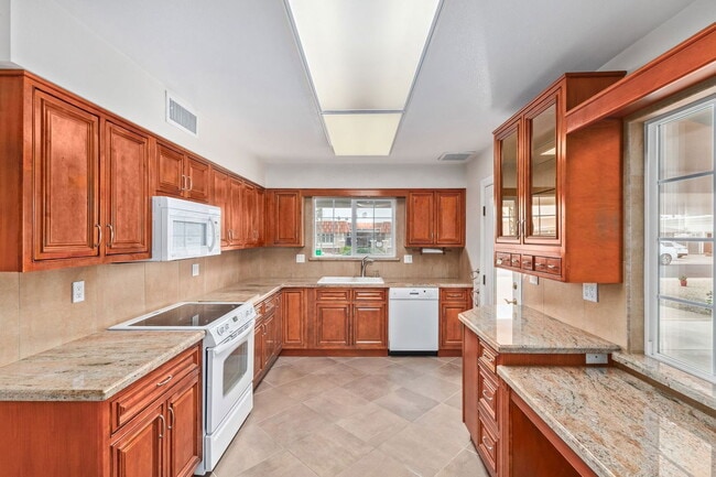 Photo - 14022 Whispering Lake Dr