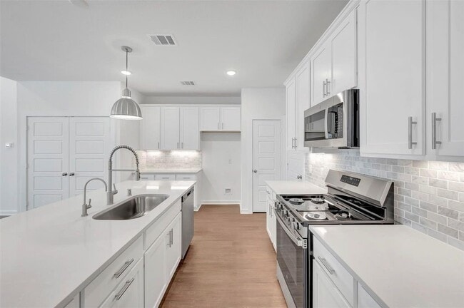 Photo - 32455 Sunbeam Dr