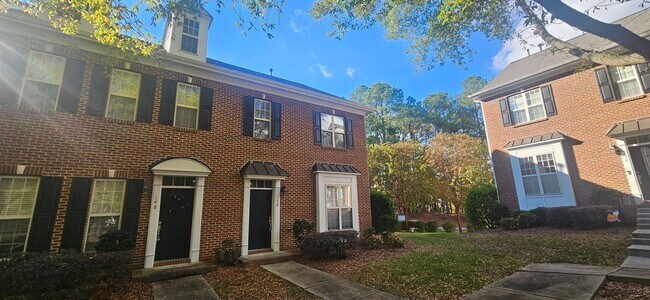 Photo - Darling 2br/2.5ba end unit townhome in Exc...