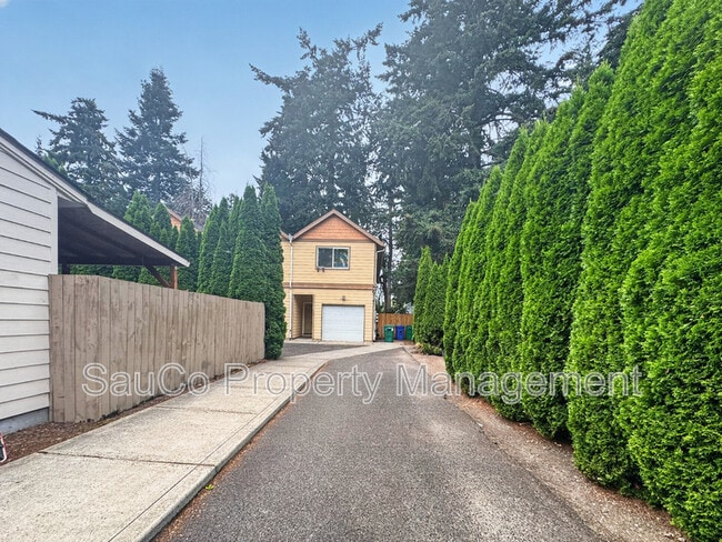 1109 NE 106th Ave