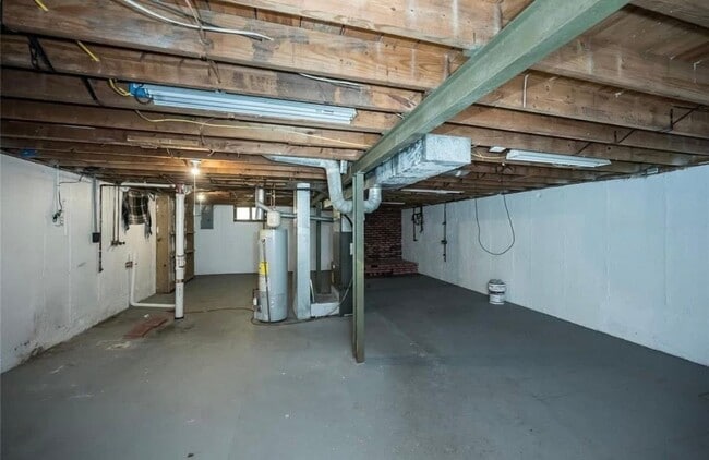 Photo - 325 Caithness Rd