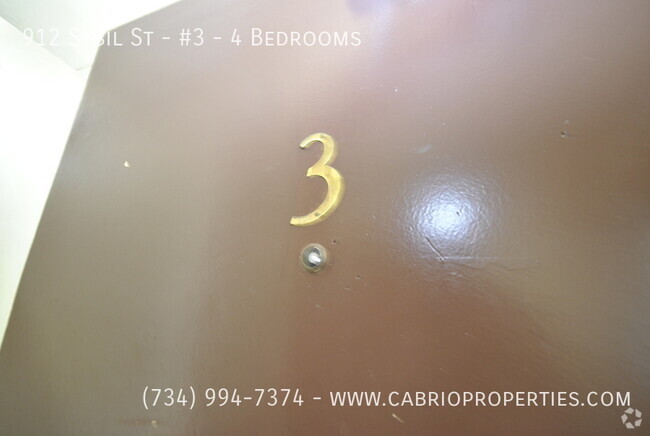 Building Photo - 912 Sybil St Unit #3 - 4 Bedrooms Rental