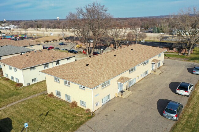 Building Photo - 2210 18 1/2 Ave NW Unit 3 Rental