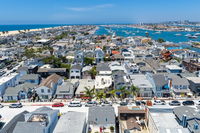Furnished or Unfurnished.  Turn Key Peninsula Rental